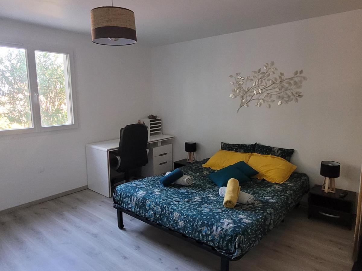 Appartement Tout Equipe En Rez-De-Jardin Entre Gard Et Ardeche Saint-Julien-de-Peyrolas Bagian luar foto