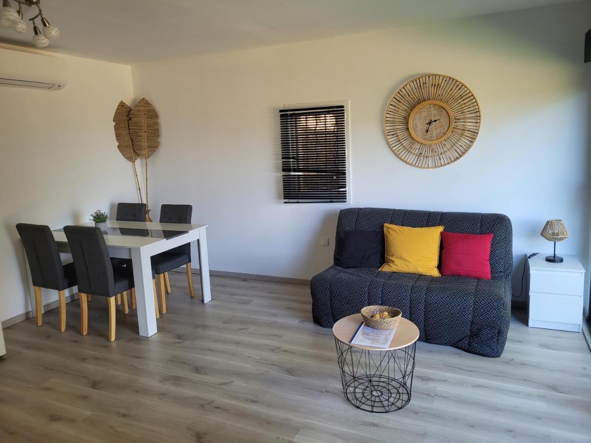 Appartement Tout Equipe En Rez-De-Jardin Entre Gard Et Ardeche Saint-Julien-de-Peyrolas Bagian luar foto